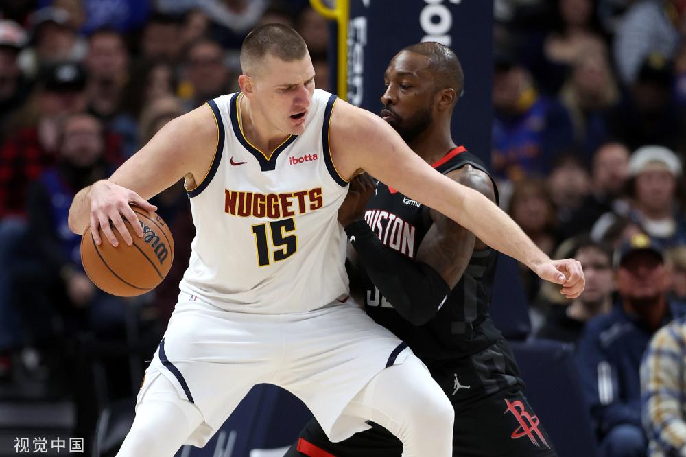 展现出了令 展现出了令