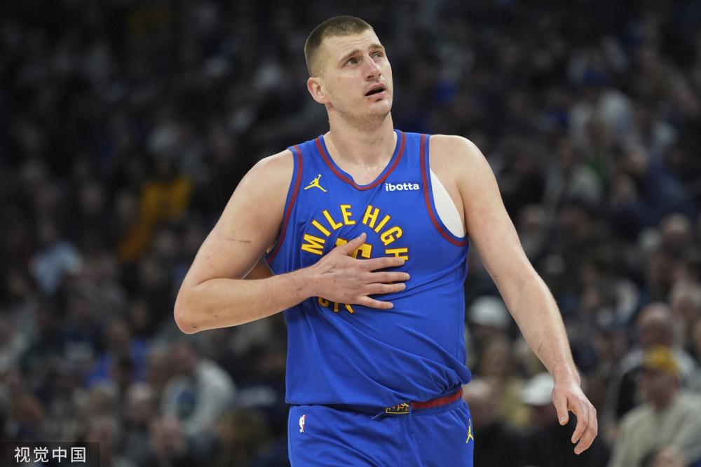 场上展示了 场上展示了