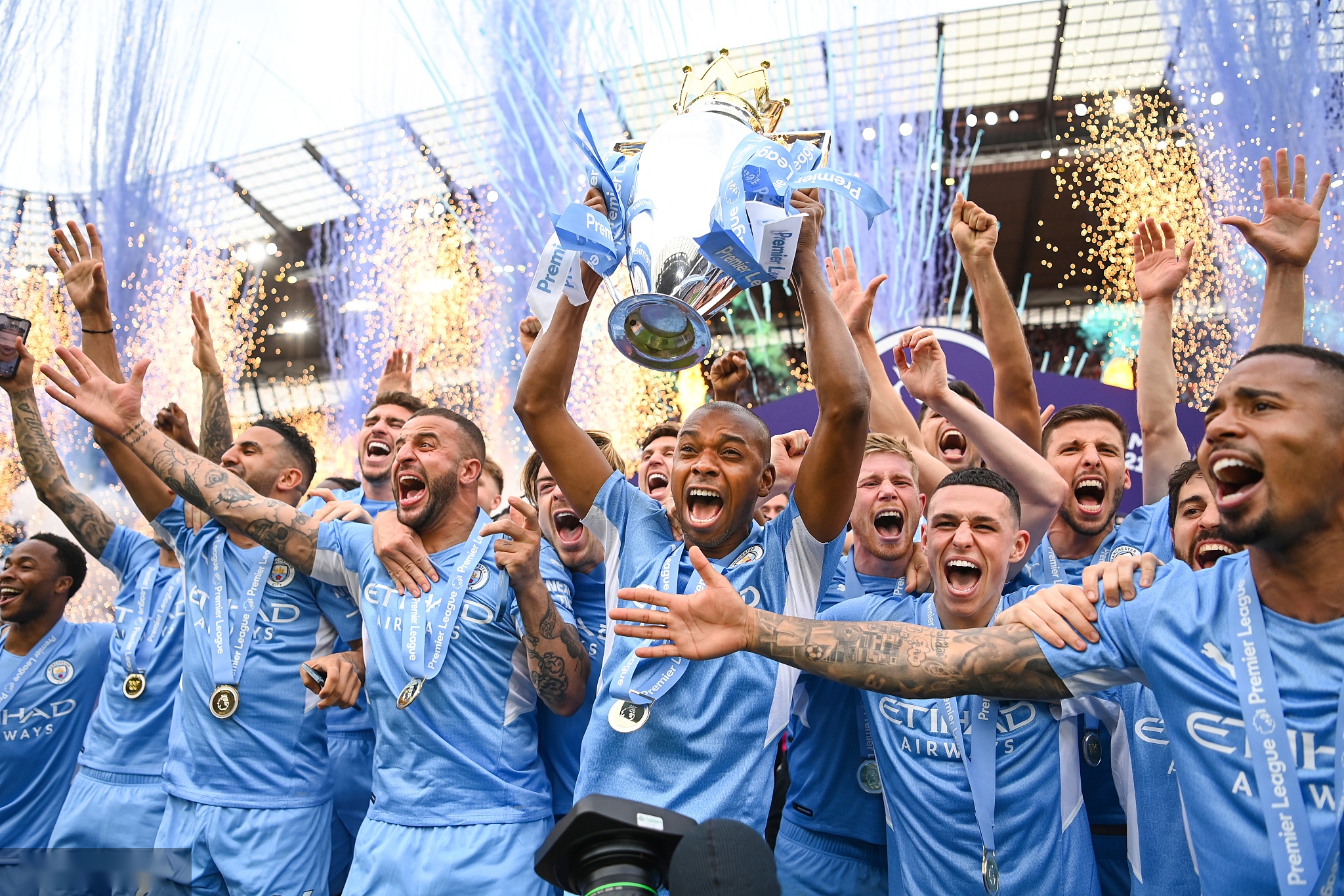 日韩足球青 日韩足球青